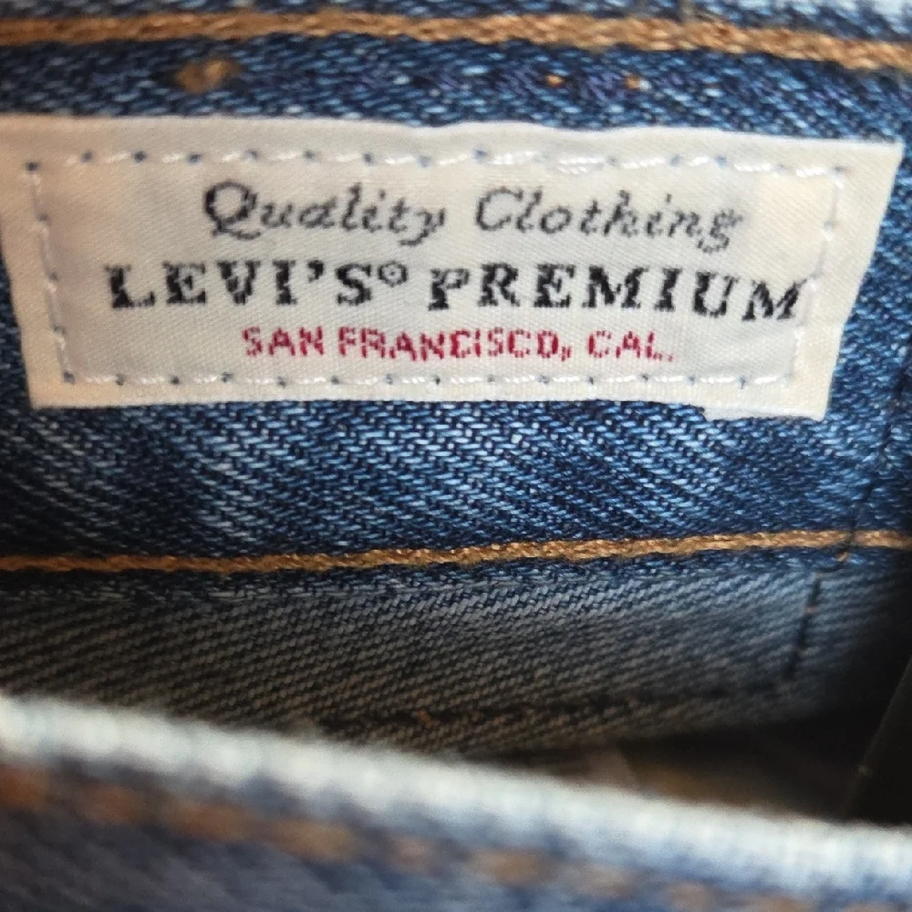 Levi's 501 High Rise Straight Leg Classic Blue Jeans - Picture 7 of 9